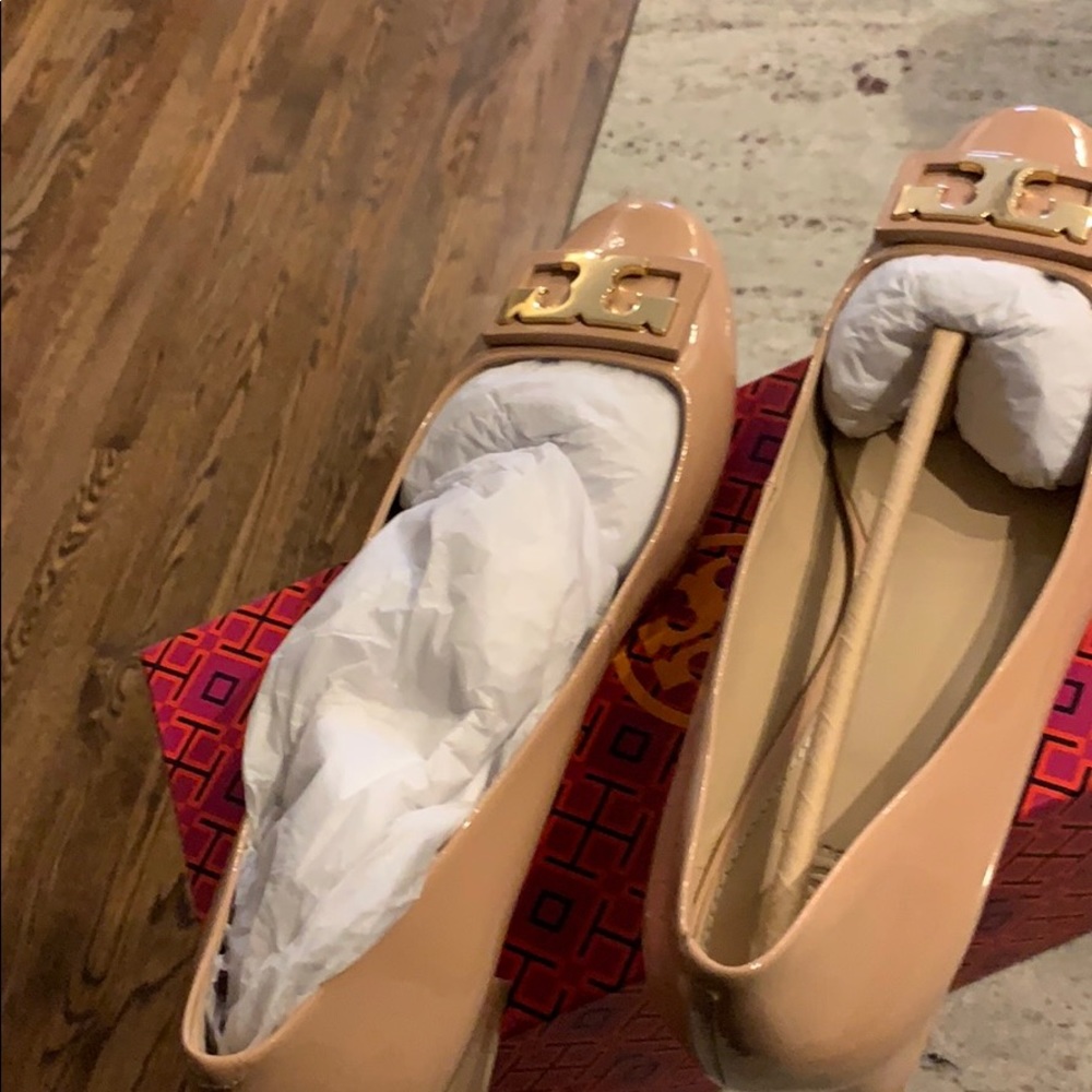 Tory Burch Beige Gigi Pump